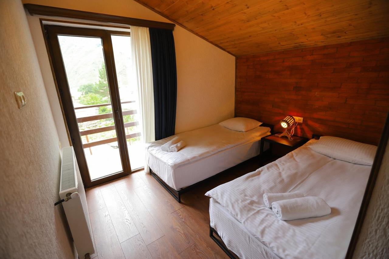 Sno Inn Kazbegi Exteriér fotografie