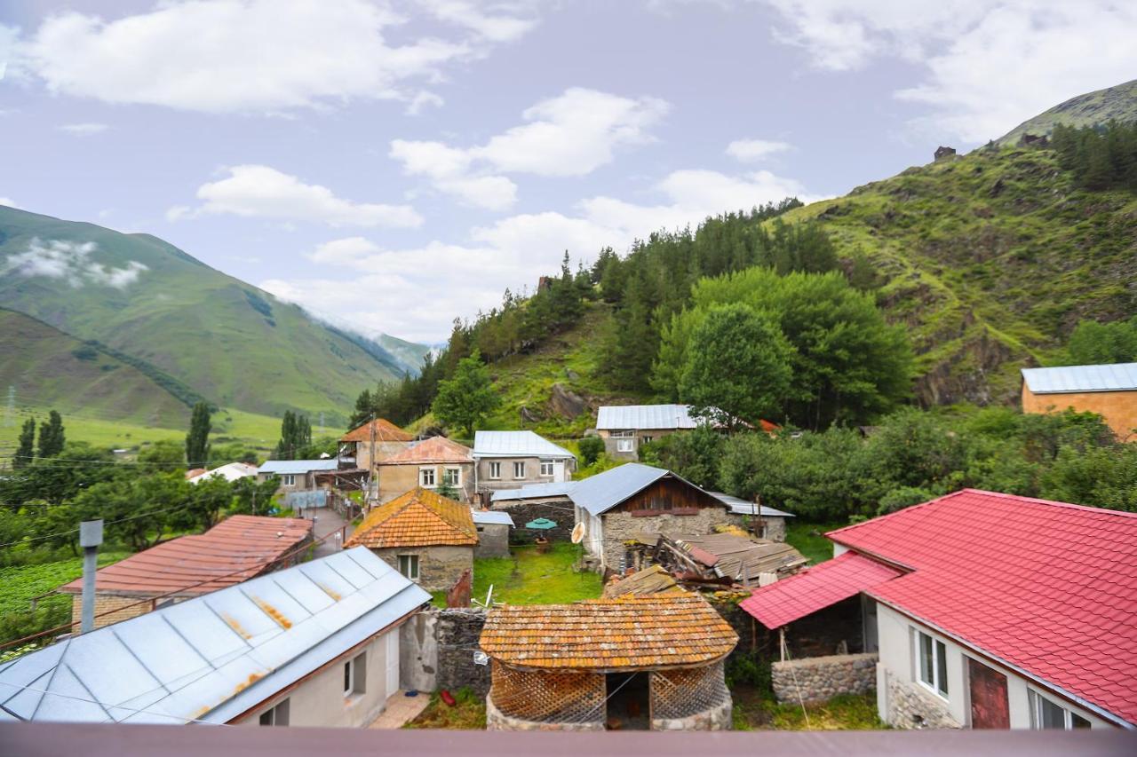 Sno Inn Kazbegi Exteriér fotografie