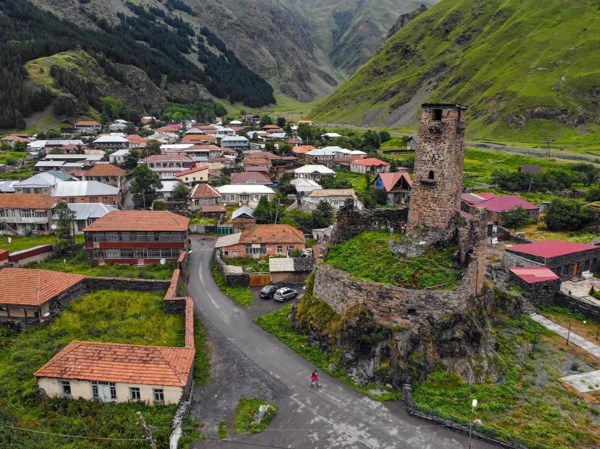 Sno Inn Kazbegi Exteriér fotografie